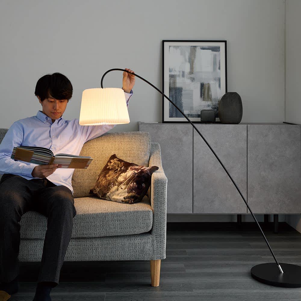 SNOWDROP フロアランプ ［LE KLINT・レ クリント／デザイン：ハリット