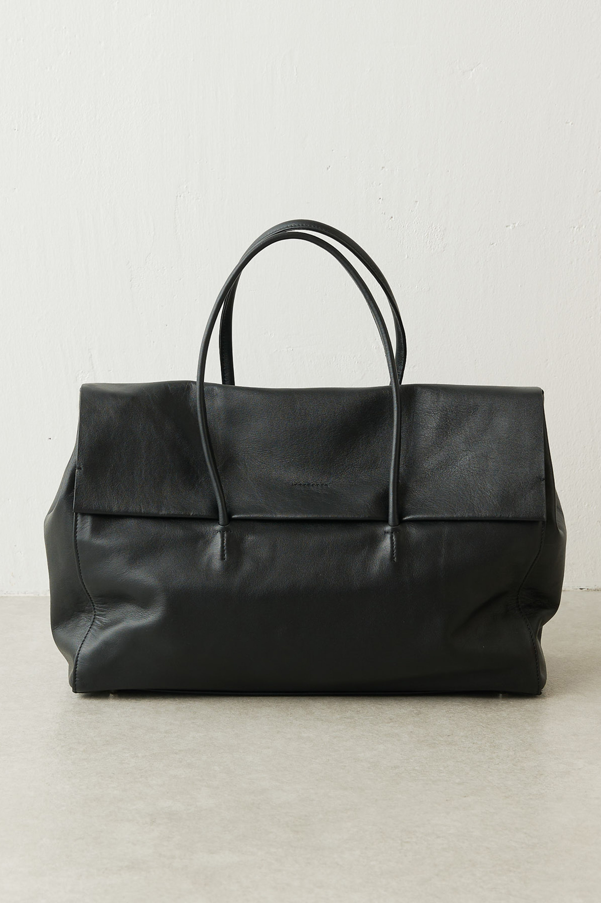 Whim Gazette(ウィム ガゼット)｜【Hoaw.】フラップボストンバッグ