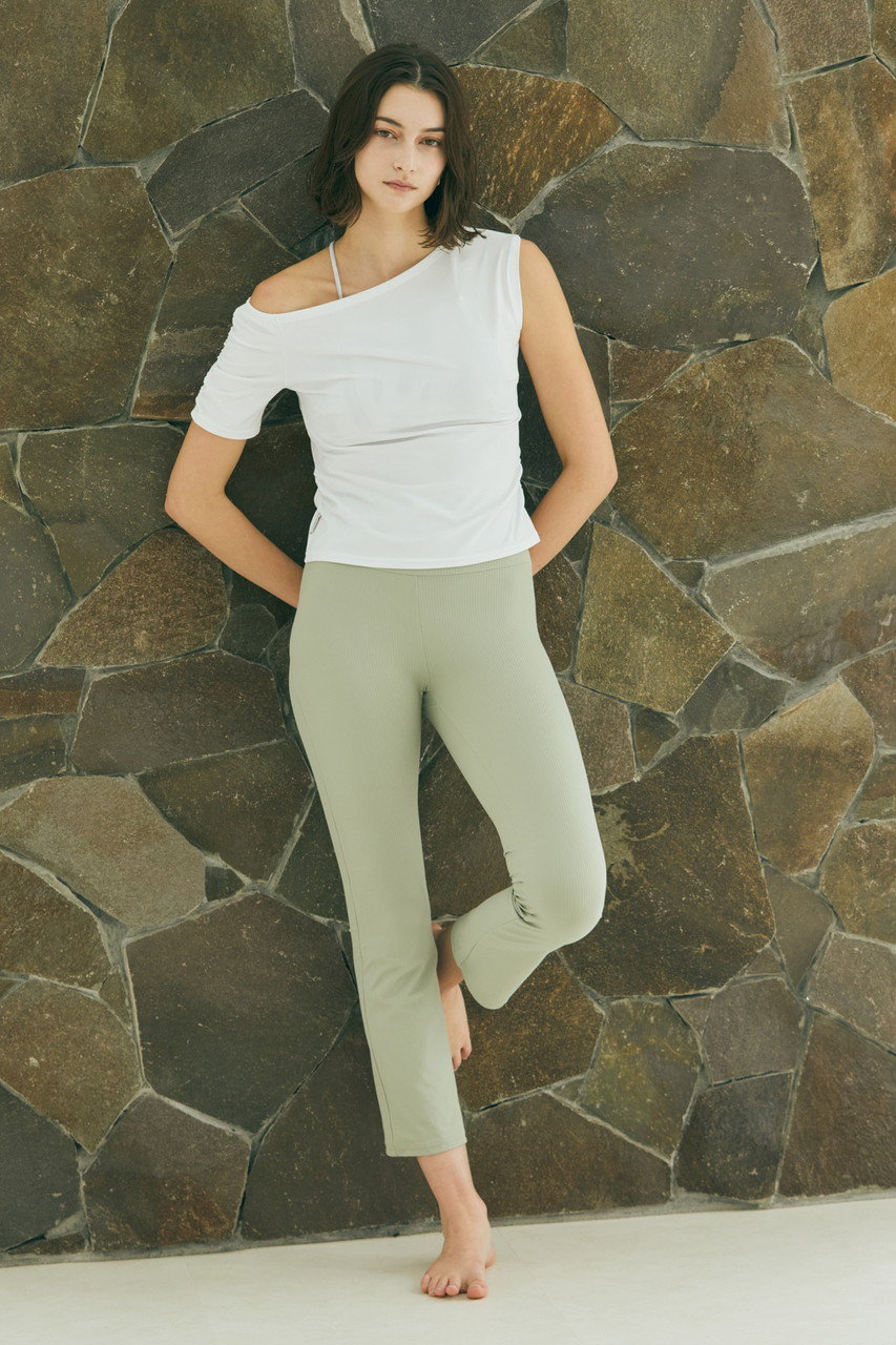 Julier(ジュリエ)｜ソフトリブフレアレギンス/グリーン系 の通販