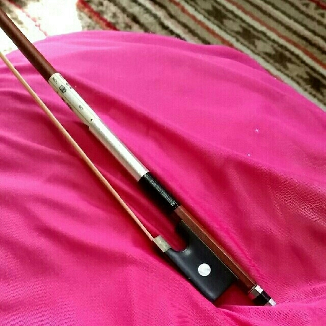 杉藤製 バイオリン弓 4/4 No.120の通販 by ぎろぎろ's shop｜ラクマ