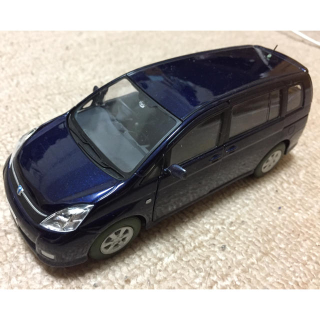 トヨタ - 値下げ！アイシス カラーサンプル ミニカーの通販 by