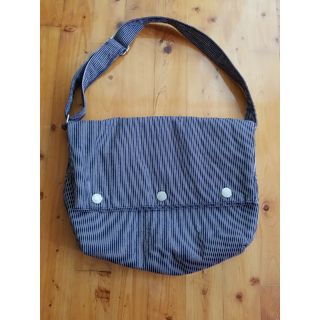 GAP（メッセンジャーバッグ）のフリマアイテム一覧