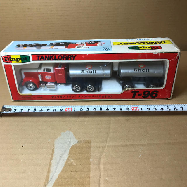 ヨネザワのミニカー アメリカントラックタンクローリー2台引き