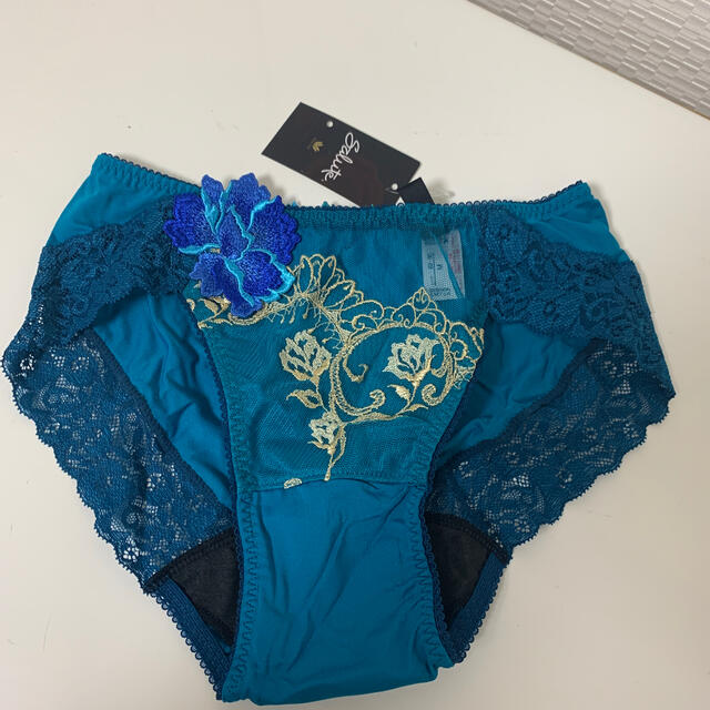 Wacoal - ワコール❤︎サルート(ブラ&ショーツ)3点セットの通販 by