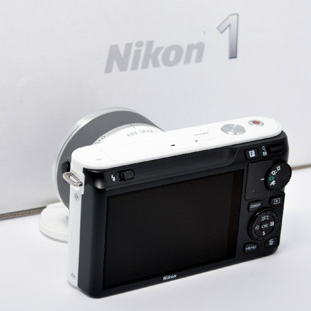 Nikon - ☆Wi-Fiでスマホへ転送☆使用説明書付き♩ニコン1 J1レンズ