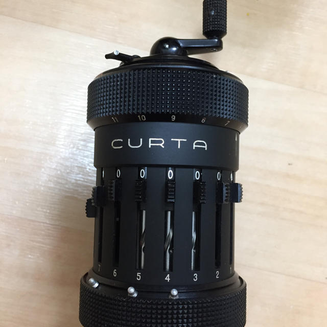 超美品/完動品】CURTA Type I クルタ 手回し計算機 ☆純正ケース付