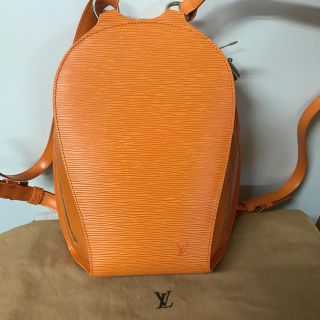 LOUIS VUITTON（リュック/バックパック ・ オレンジ/橙色系）のフリマ