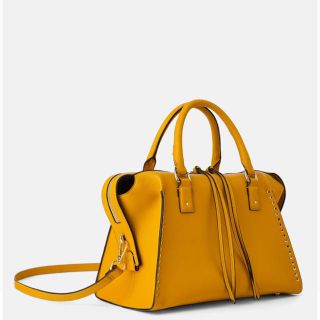 ZARA（ボストンバッグ）のフリマアイテム一覧