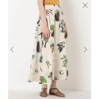 TOMORROWLAND（ボタニカル ・ ロングスカート）のフリマアイテム一覧