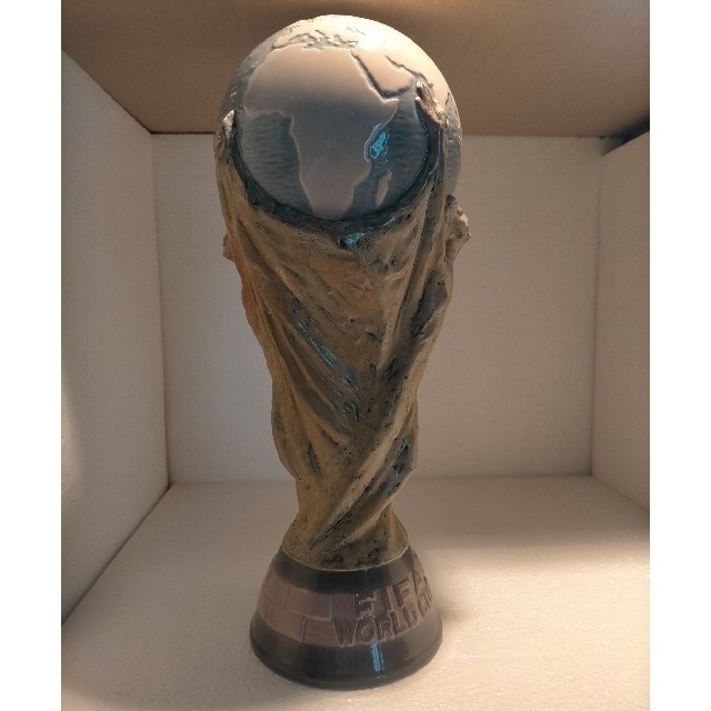 リヤドロ lladro FIFA ワールドカップ トロフィー 原寸大サッカー