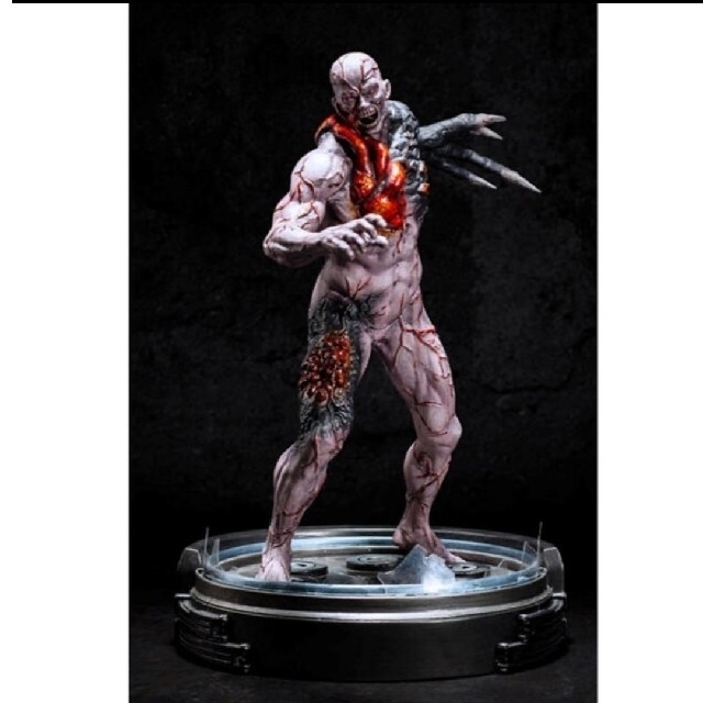 CAPCOM - 「新品」バイオハザード タイラント スタチューの通販 by