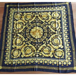 VERSACE（バンダナ/スカーフ）のフリマアイテム一覧