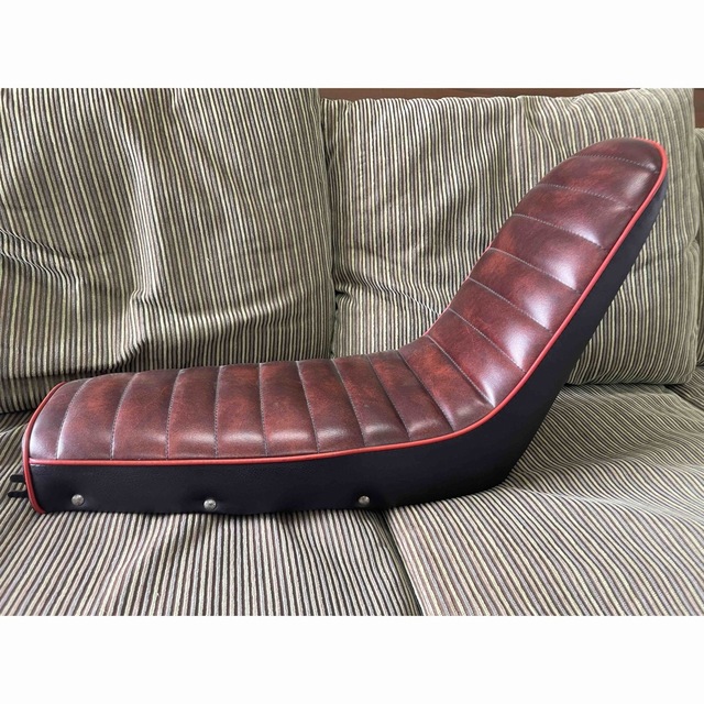 YB-1 FOUR 純正シート 張り替え三段シートの通販 by ふみ氏's shop｜ラクマ