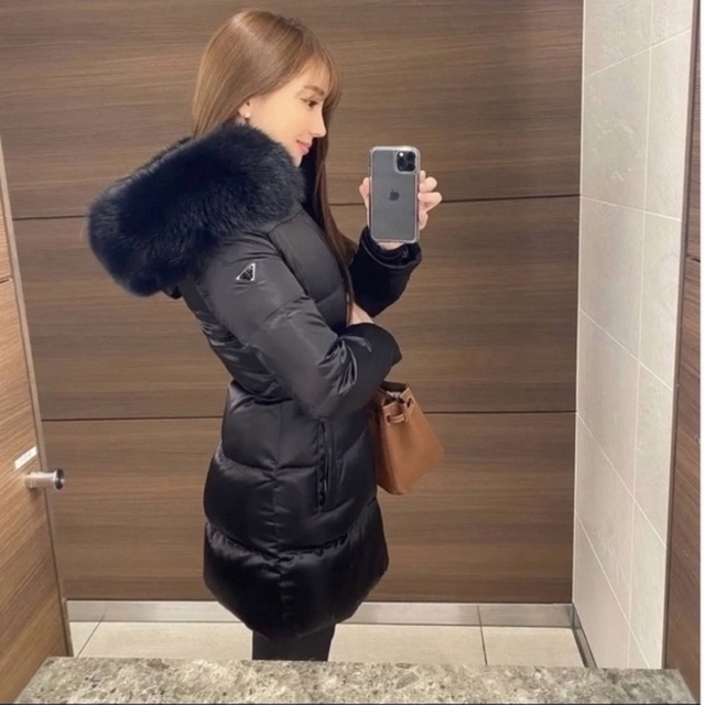 PRADA - PRADAダウンコート29E117 本物☆試着のみ美品☆岡部あゆみさん