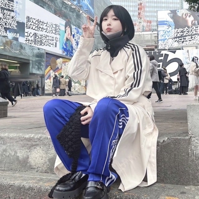 adidas - アディダス adidasトレンチコート あのちゃんの通販 by いる