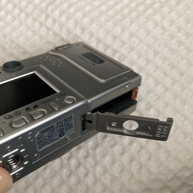 Canon - ジャンク品(壊れてます) デジカメCanon IXY Digital 200の通販