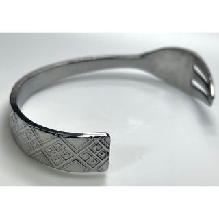 GIVENCHY（ブレスレット）のフリマアイテム一覧