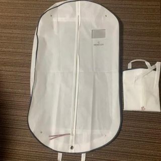 MONCLER（ショップ袋）のフリマアイテム一覧