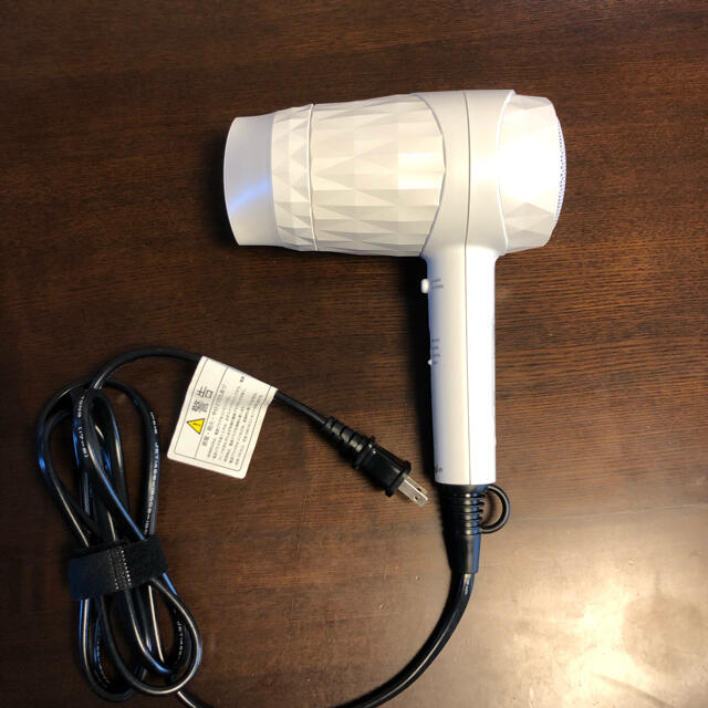 e angle エディオン トルネードエアドライヤー ANG-DR-A4の通販 by