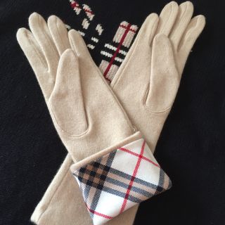 BURBERRY（手袋 ・ ベージュ系）のフリマアイテム一覧
