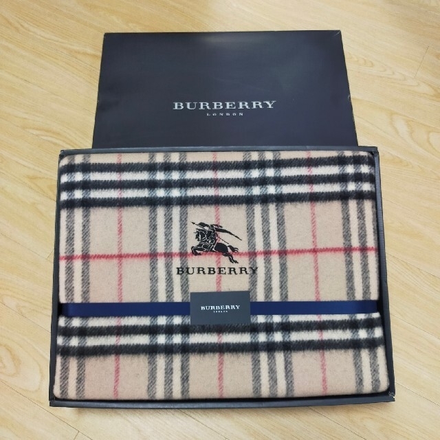 BURBERRY LONDON ウール100% ノバチェック 毛布 【公式通販】