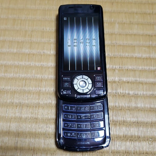 中古品 希少 ドコモ D904i(ミラーブラック)の通販 by ギリギリ's shop