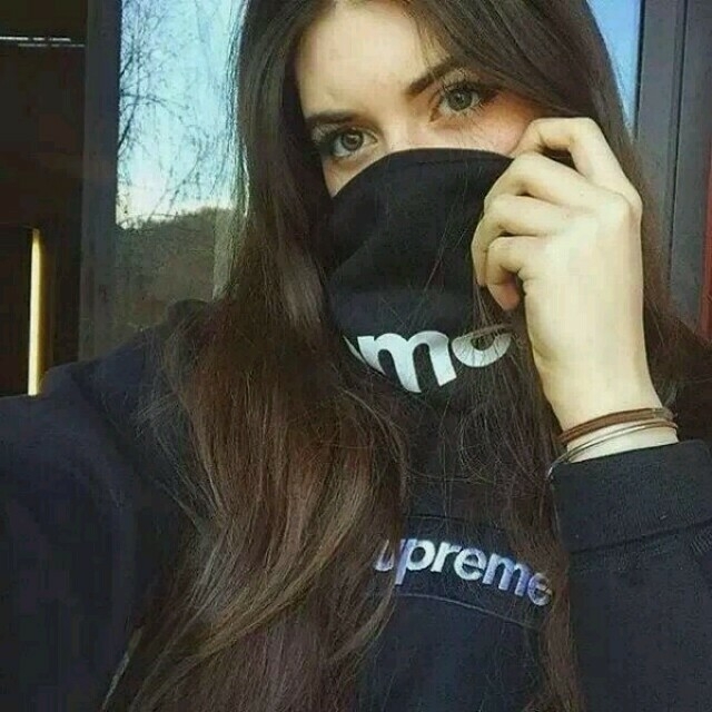 Supreme - 新品 新古 半タグ15AW supreme 迷彩 加工ネックウォーマー