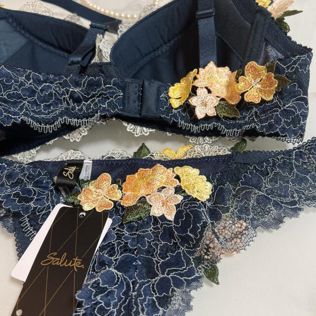 Wacoal - サルート 59 GB サイズ何種類かあり 店舗限定 ブラ ソング