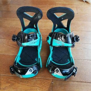 BURTON（バインディング ・ オレンジ/橙色系）のフリマアイテム一覧