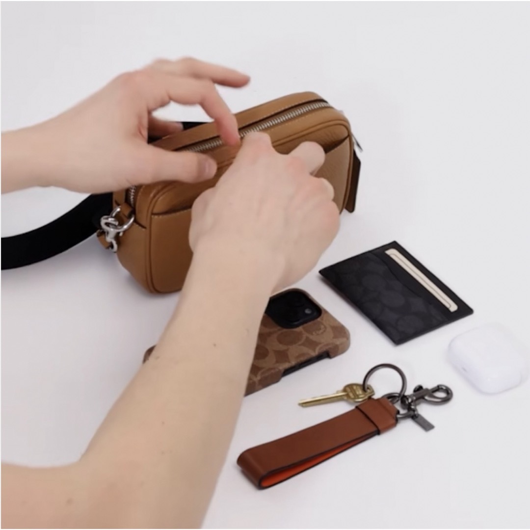 COACH - 【新品】COACH ジェイデンクロスボディ/メンズバッグ/斜め掛け