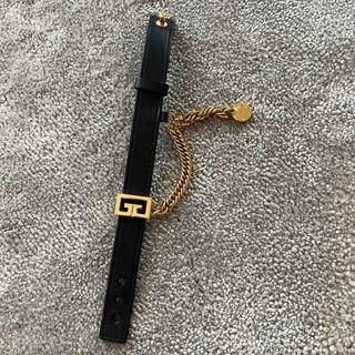GIVENCHY（レザー ・ ブレスレット/バングル）のフリマアイテム一覧