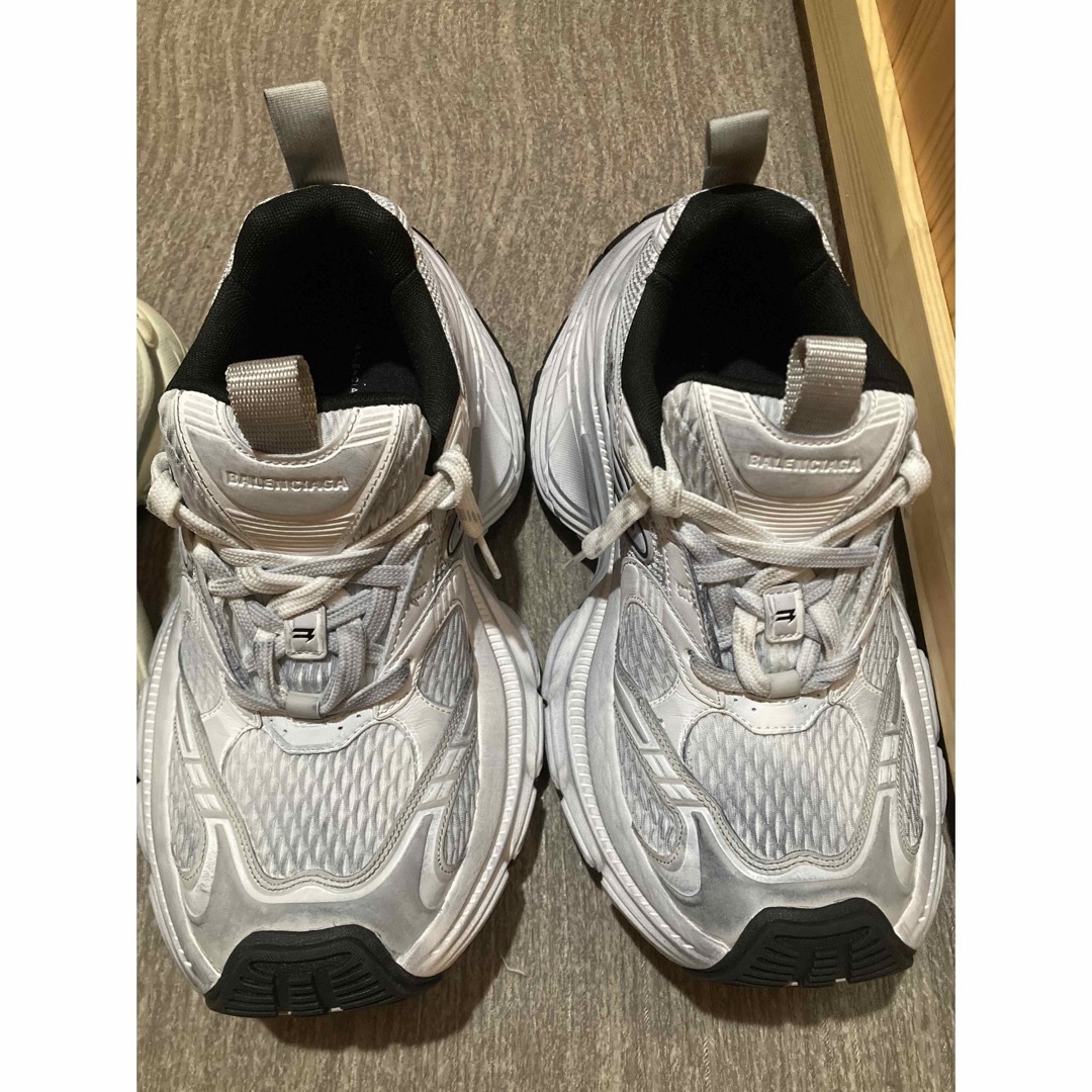 balenciaga 10xl 43の通販 by ssense japan｜ラクマ