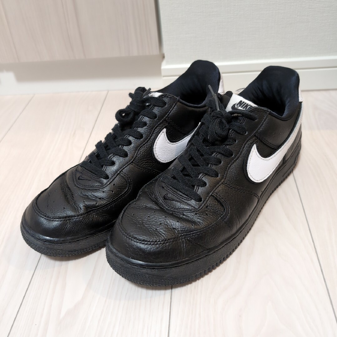 NIKE - ナイキ エアフォースワン Nike Air Force1 ブラックホワイトの