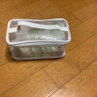 GIVENCHY（メイクボックス）のフリマアイテム一覧