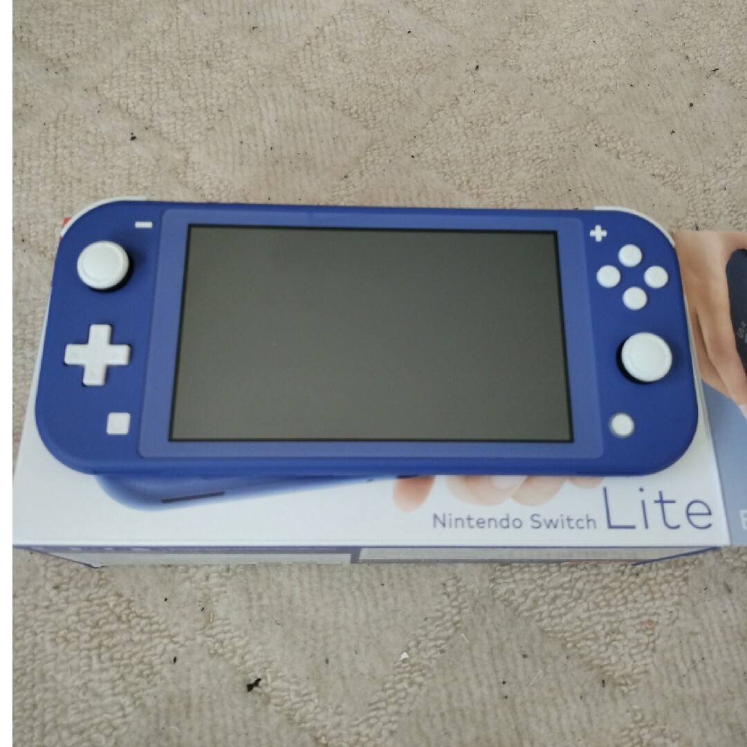 Nintendo Switch LITE & DQ3