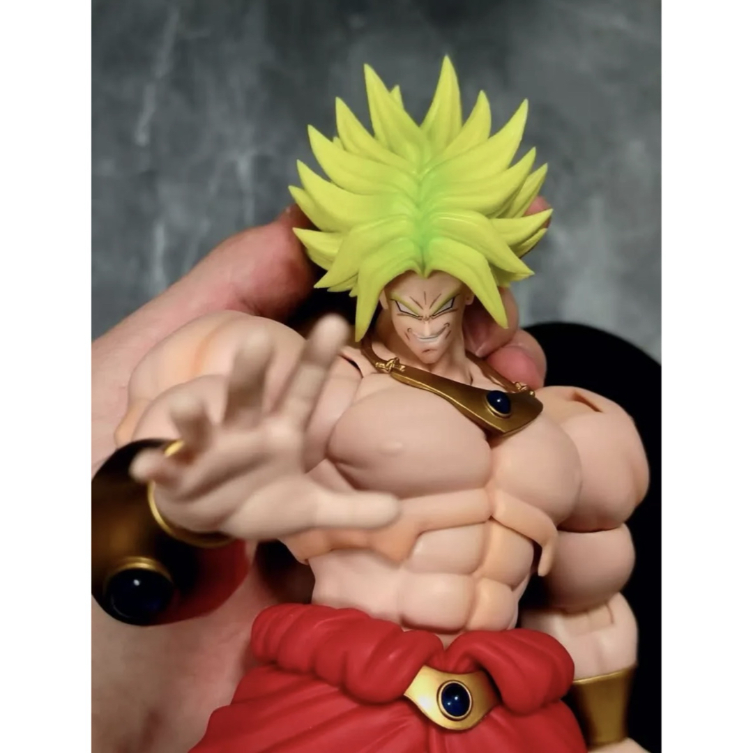 海外限定 ブロリー スーパーサイヤ人 s.h.figuarts 同サイズの通販 by