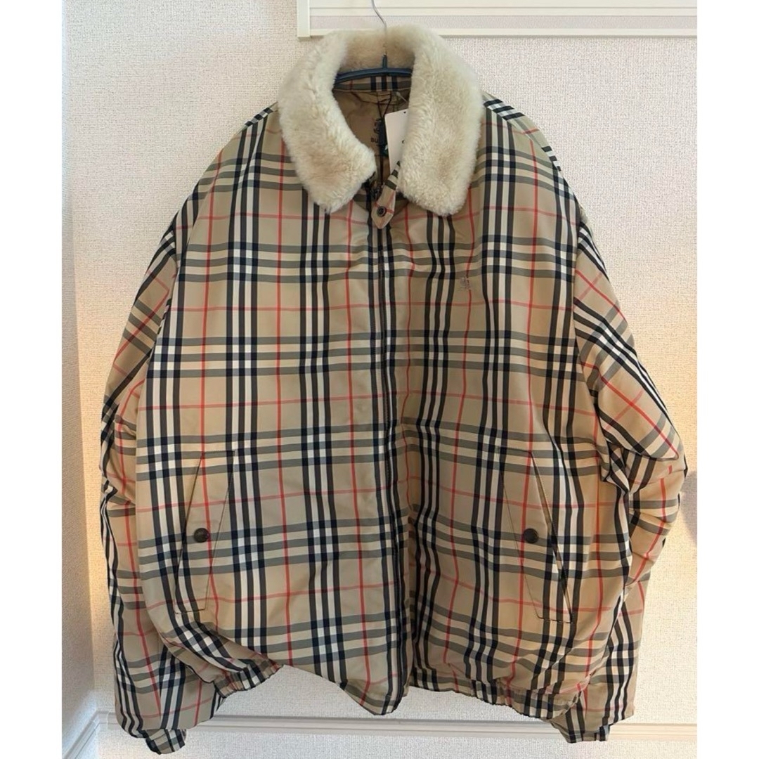 BURBERRY - supreme burberry ダウン ジャケット ベージュの通販 by