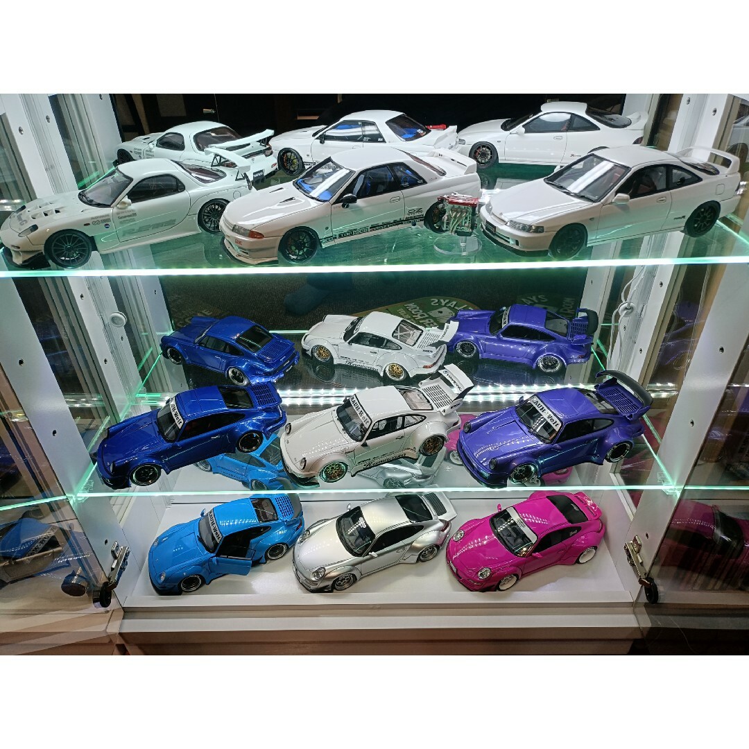 AUTOart - RWBポルシェ 911 (993) RAUH-Welt AUTOartの通販 by DEATH