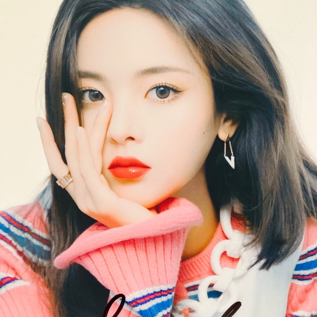 ヤンチャオユエ直筆サイン入り調整大型写真…Yang Chaoyueの通販 by