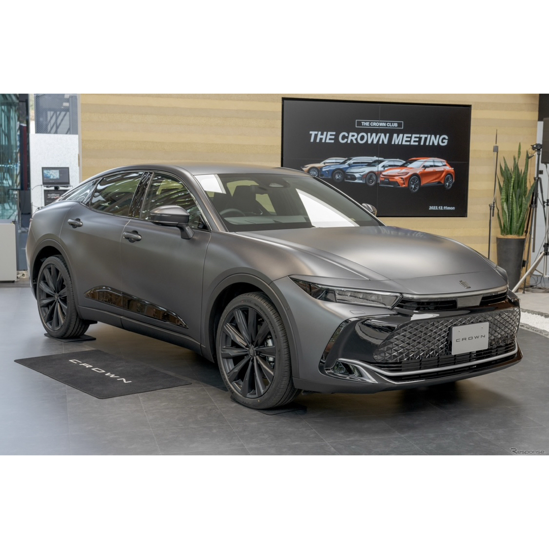 限定クラウンクロスオーバー RS 1/30ミニカー 限定マットメタルカラー