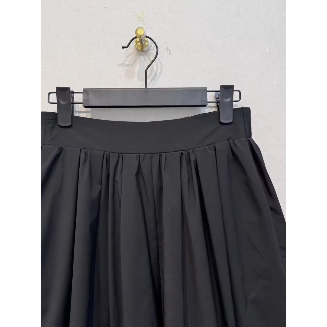 machatt メモリーキュロットパンツ ブラックの通販 by プロフ必読｜ラクマ