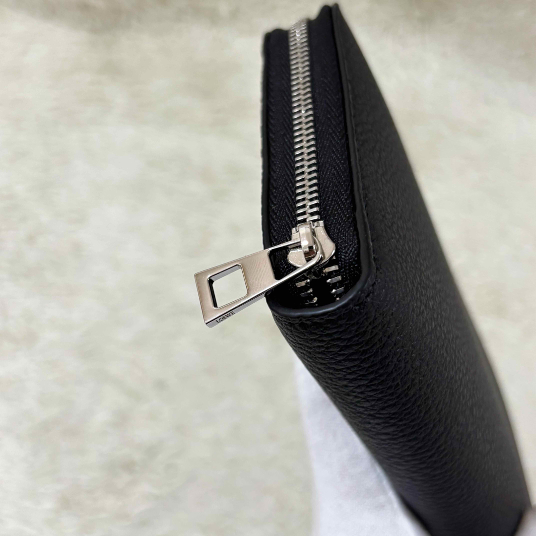 LOEWE - 現行【未使用】ロエベ ジップアラウンドウォレット ソフト