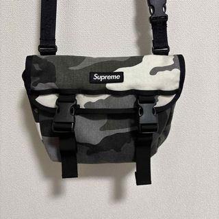 Supreme（メッセンジャーバッグ）のフリマアイテム一覧