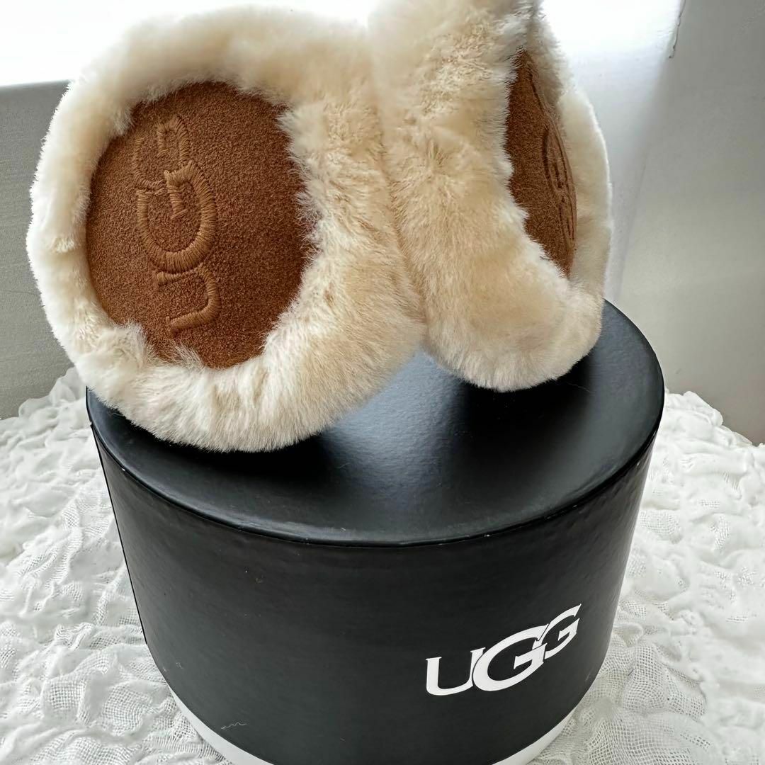 UGG - 【UGG正規品】 ロゴ刺繍イヤーマフ 耳あて チェストナットの通販