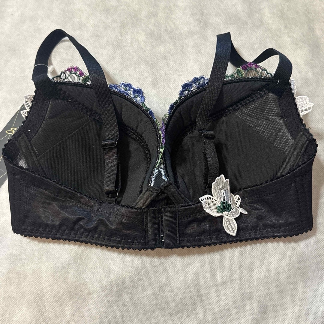 Wacoal - 【SALE】ワコール サルート 81G P-upブラ E65 2枚セット