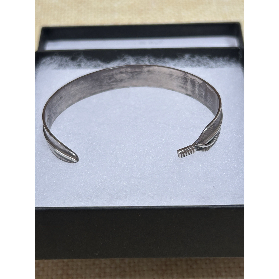 インディアンジュエリー LENA PLATERO フェザー シルバーバングル