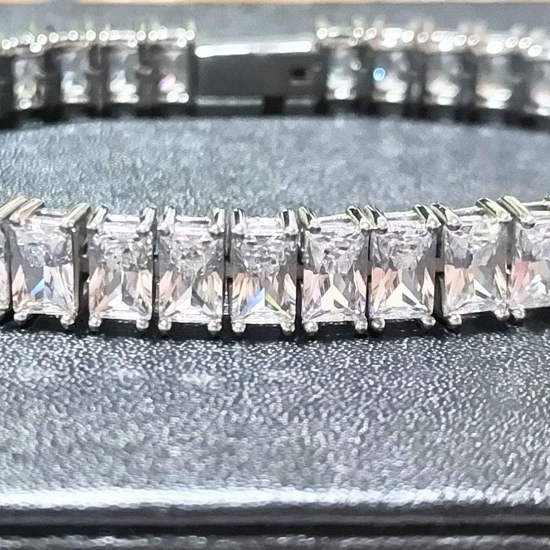 エメラルドカット モアサナイトダイヤ シルバー ブレスレット