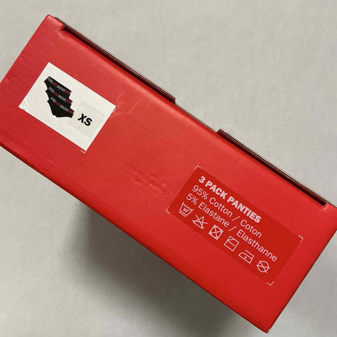 DIESEL - 洗練されたデザイン DIESEL ①スポーツブラ 1枚 ②ショーツ 3