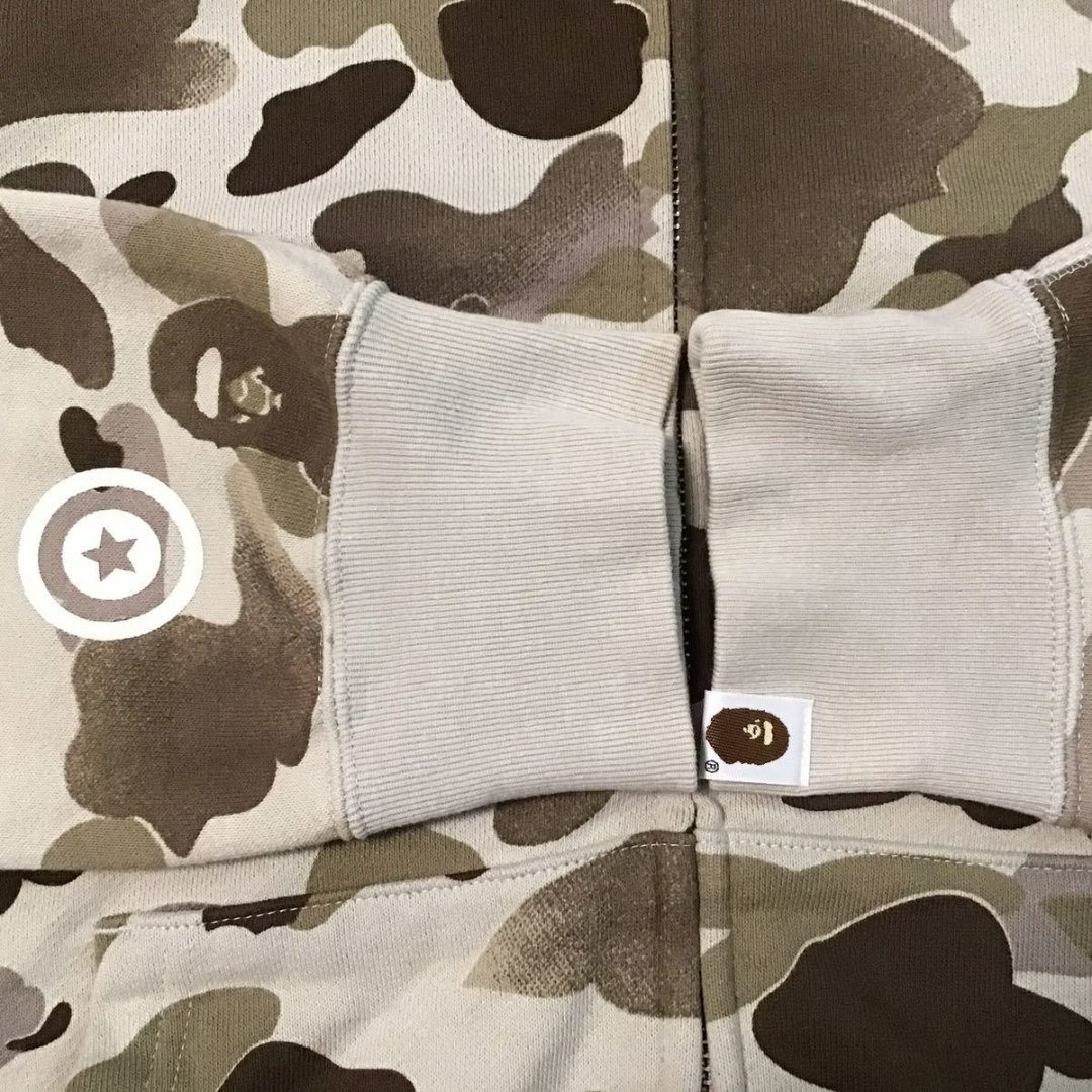 A BATHING APE - BAPE グラデーションカモ シャーク パーカー a