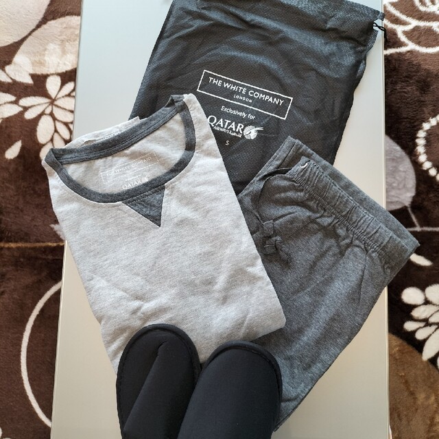 カタール航空 新品ビジネスクラス アメニティパジャマセットの通販 by